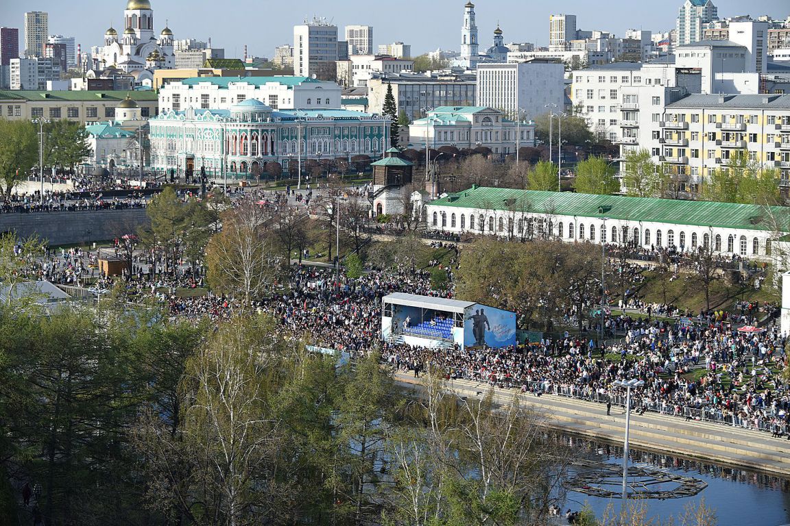 В Екатеринбурге вести концерт в День Победы будет известный актер Александр  Устюгов - «Уральский рабочий»